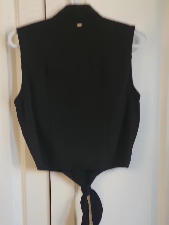 GUESS Black Top - Picture 5 of 5